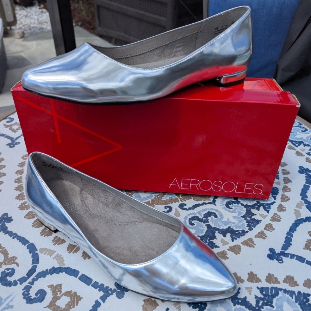 AEROSOLES Silver Metallic Flats